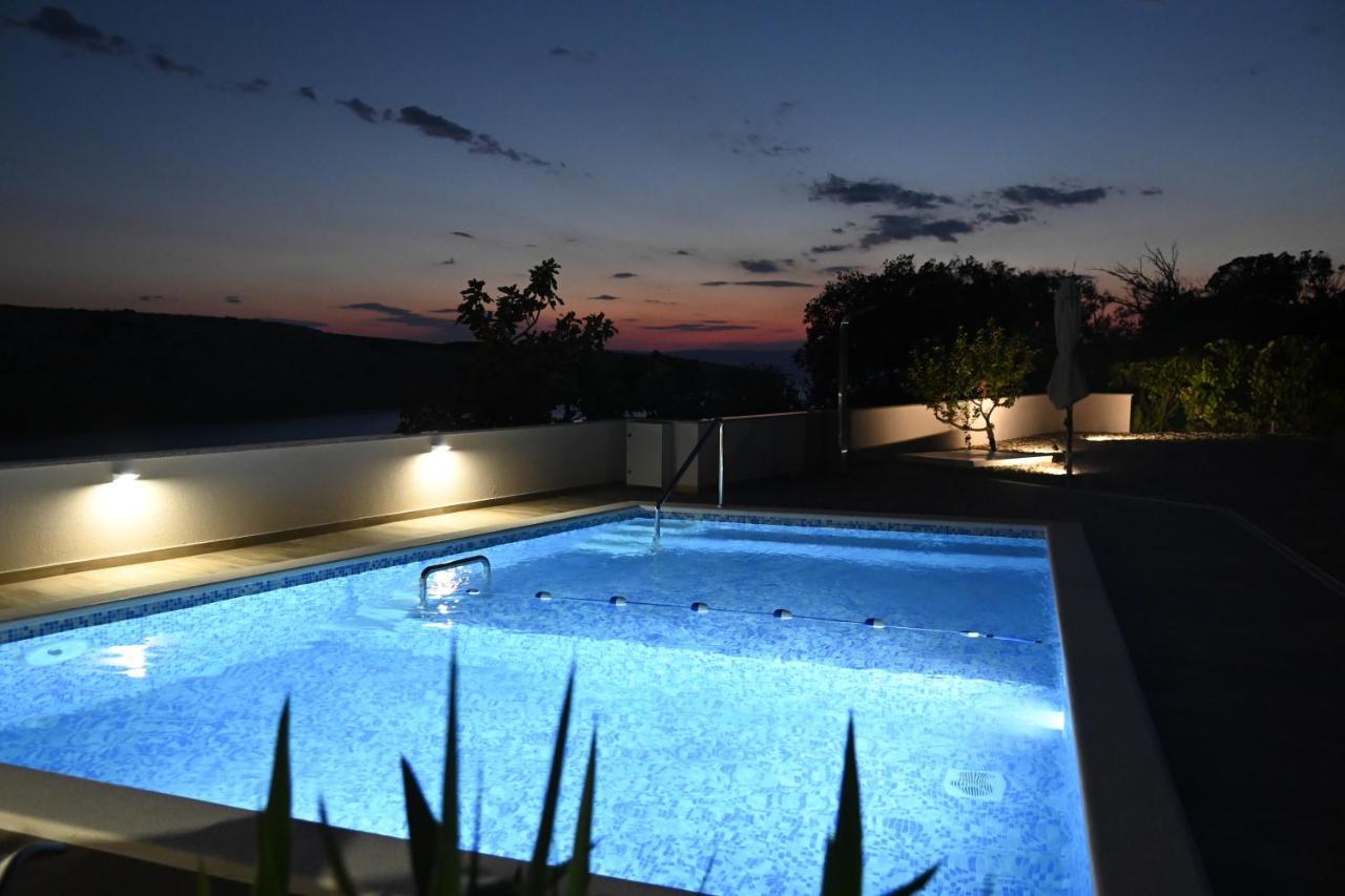 Villa Gehl โลปาร์ ภายนอก รูปภาพ